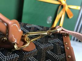 Picture of Goyard Handbags _SKUfw225669579fw
